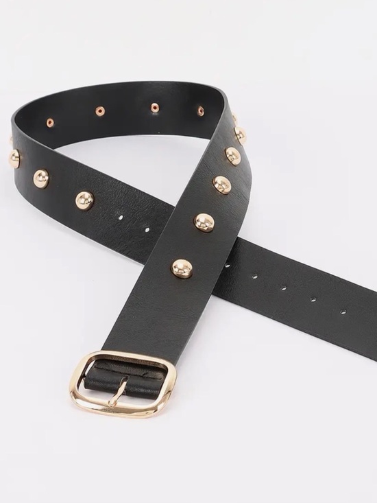 Trendy boutique Accessories - Classic Gold  Buckle Studded Belt